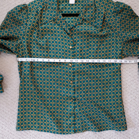 GIANNA | Drapey Chainlink Vintage Blouse - Picture 5 of 7